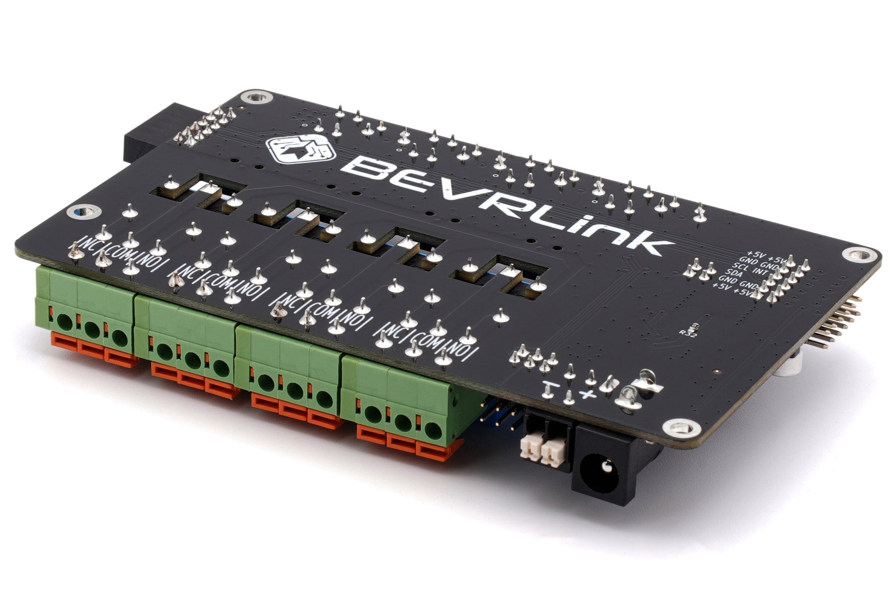 BEVRLINK 4 Channel Relay with 4 manual test buttons 24V