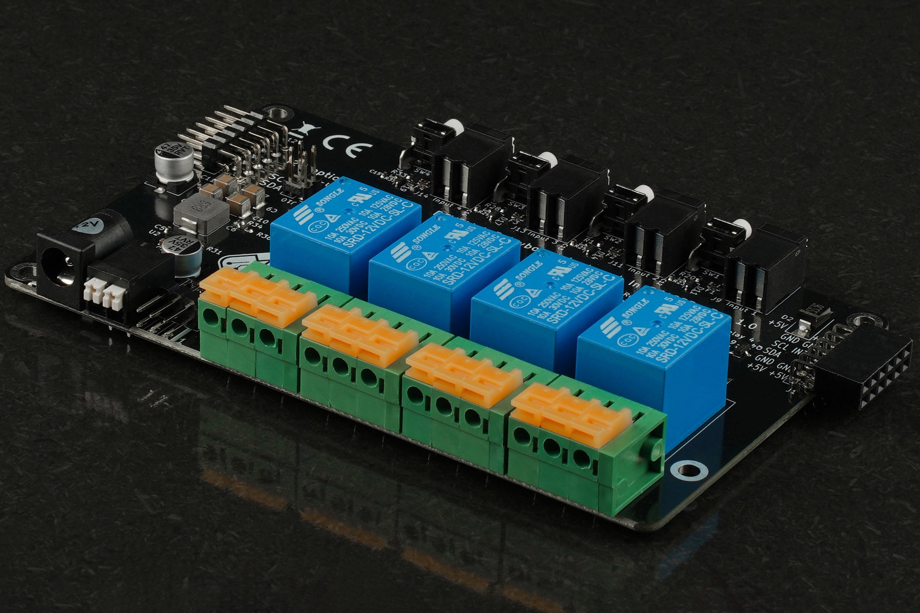 BEVRLINK 4 Channel Relay with 4 manual test buttons 24V
