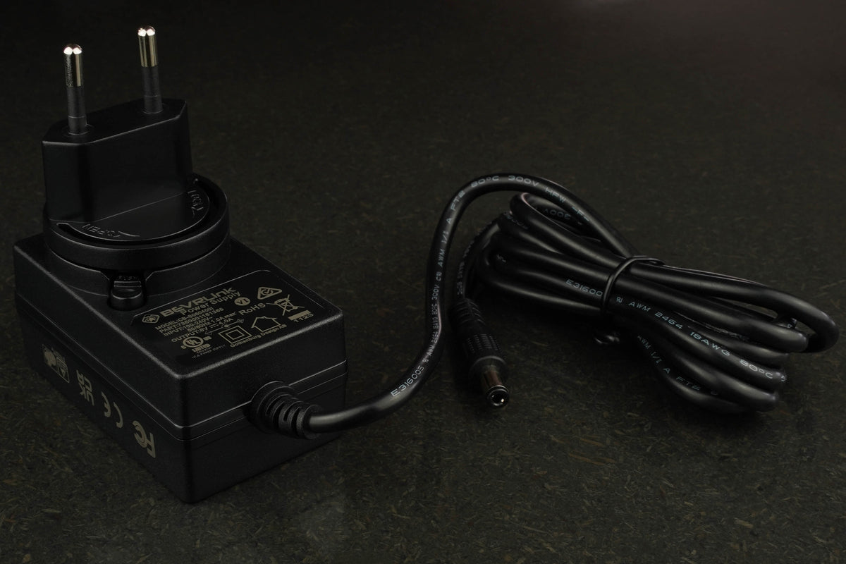 BEVRLink Power Supply 24V 1A ID 1.35mm OD 3.5mm